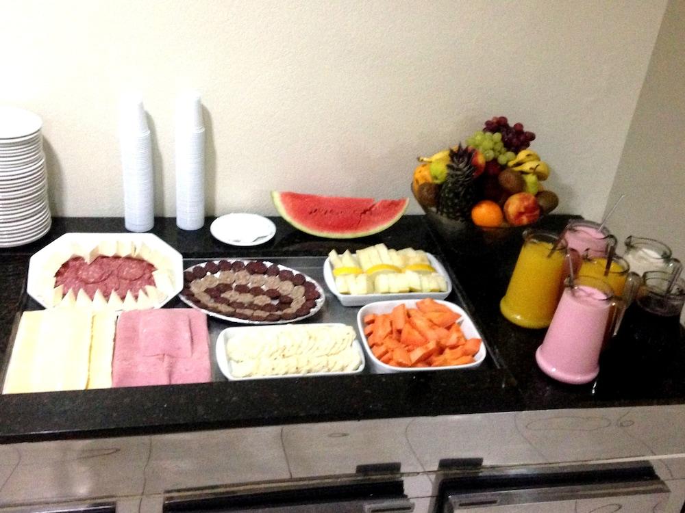 Umbu Hotel Porto Alegre - Centro Historico - Prox Aeroporto 15Min Zewnętrze zdjęcie