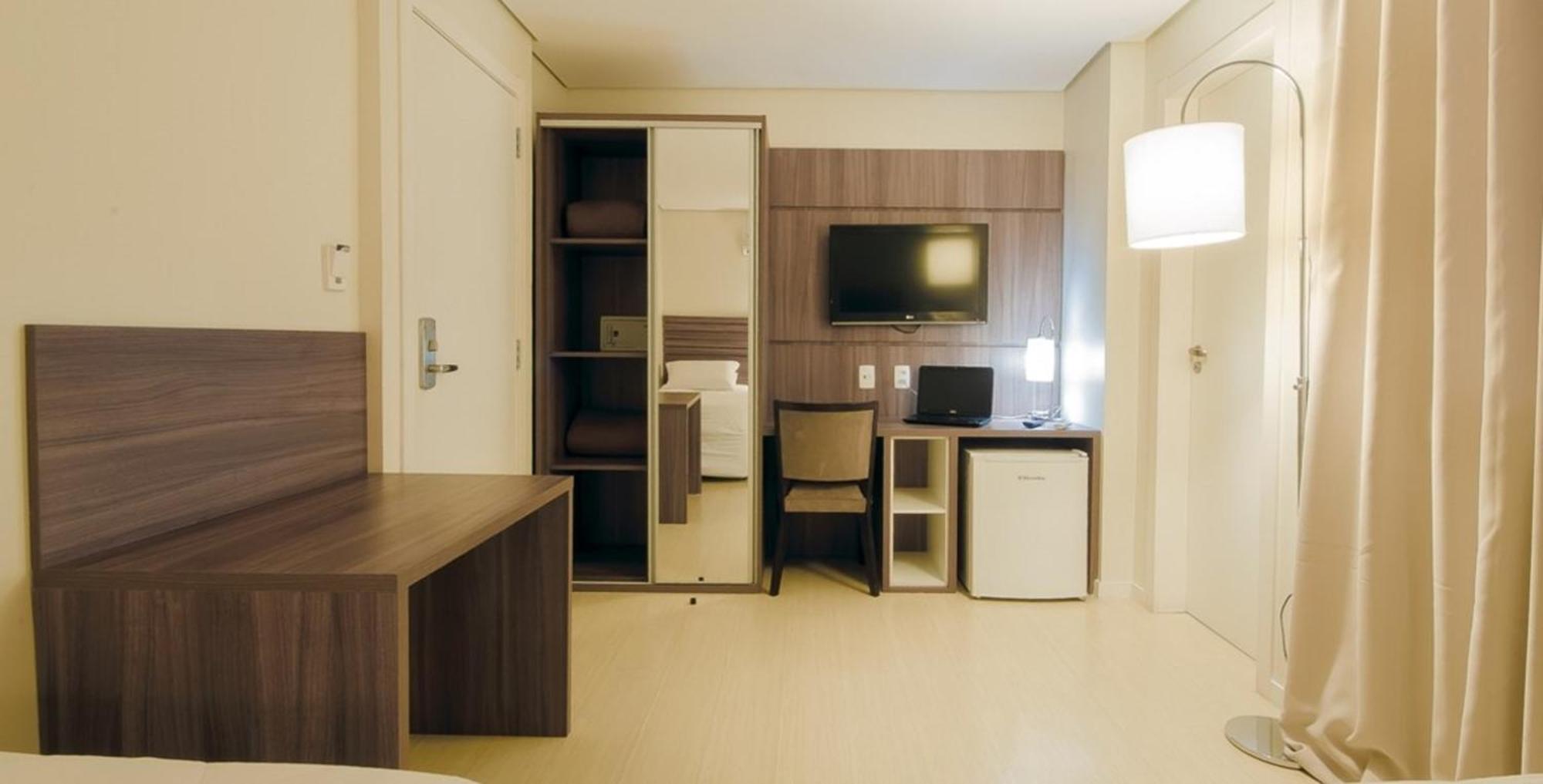 Umbu Hotel Porto Alegre - Centro Historico - Prox Aeroporto 15Min Pokój zdjęcie