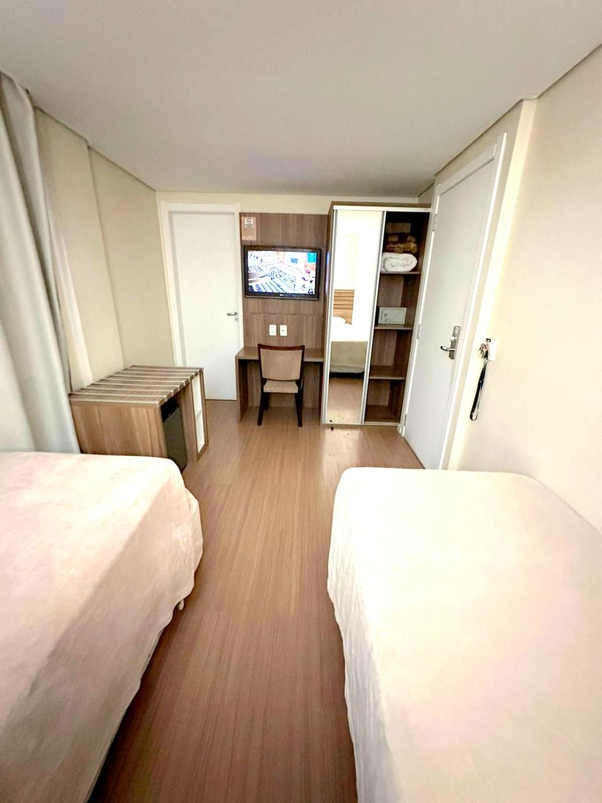 Umbu Hotel Porto Alegre - Centro Historico - Prox Aeroporto 15Min Pokój zdjęcie