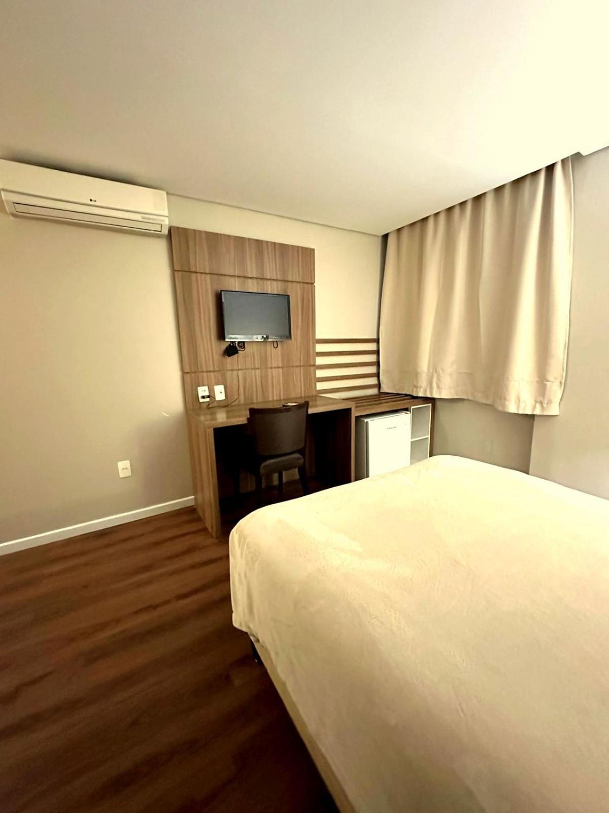 Umbu Hotel Porto Alegre - Centro Historico - Prox Aeroporto 15Min Pokój zdjęcie